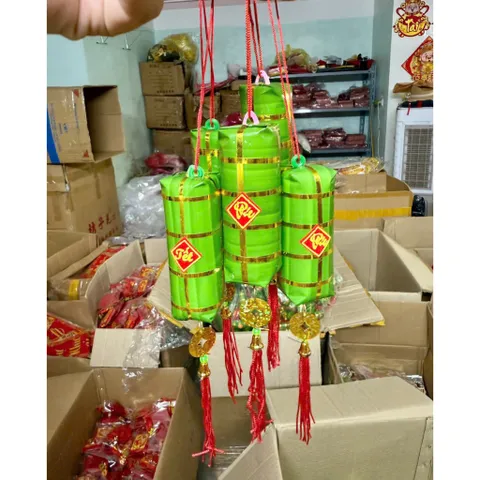 Combo 4 Liễn Bánh Chưng Bánh Tét Treo Cây Trang Trí Tết, Kèm Dây Treo Tiền Vàng May Mắn