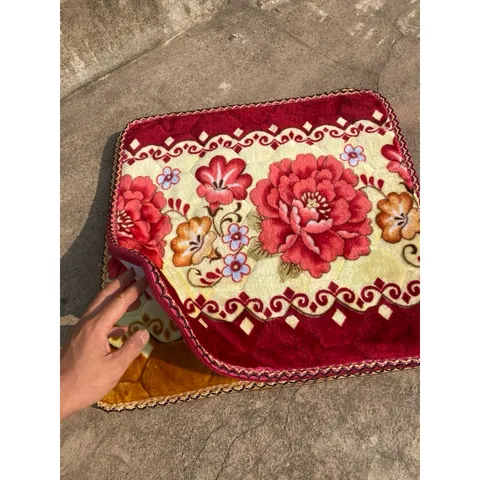 đệm ghế nhung mùa đông (1 tấm vuông)
