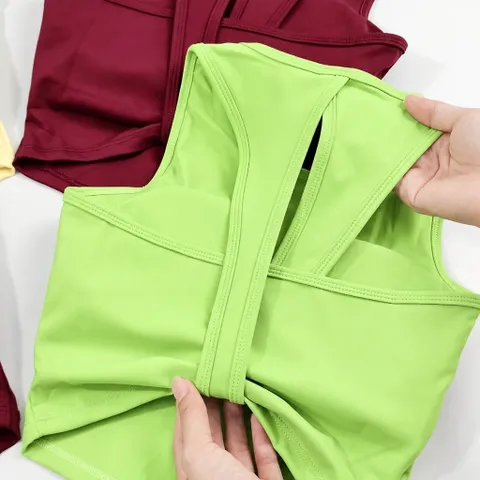 Áo croptop ba lỗ nữ ôm dáng thể thao, cổ tròn sát nách, phong cách tennis gym năng động mùa hè