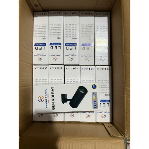COMBO 4 Đèn rọi ray COB 20w 30w và 1  Thanh Ray  trang trí cửa hàng, shop quần áo, giầy dép,BH 2 năm
