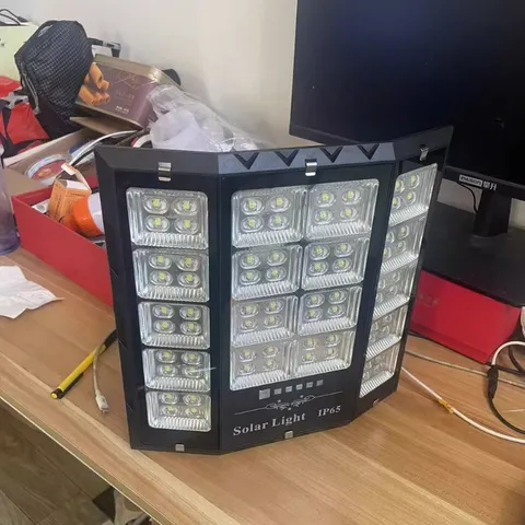 ĐÈN PHA LED NĂNG LƯỢNG MẶT TRỜI 400w, 200w , Solar Light , IP66 chống nước , NHÔM ĐÚC NGUYÊN KHỐÍ