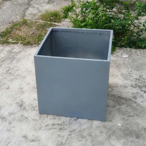 Chậu nhựa composite kích thước 30x30x30 ,40×40×40,50×50×50  trồng cây ban công, sân vườn độ bền cao