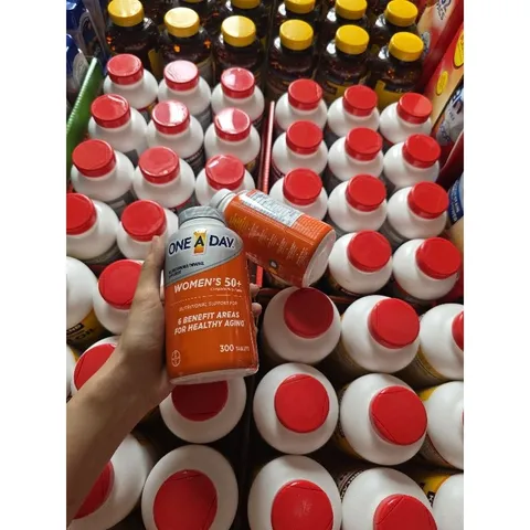 A Day woman Multivitamin 50+ Mẫu mới 300 viên USA