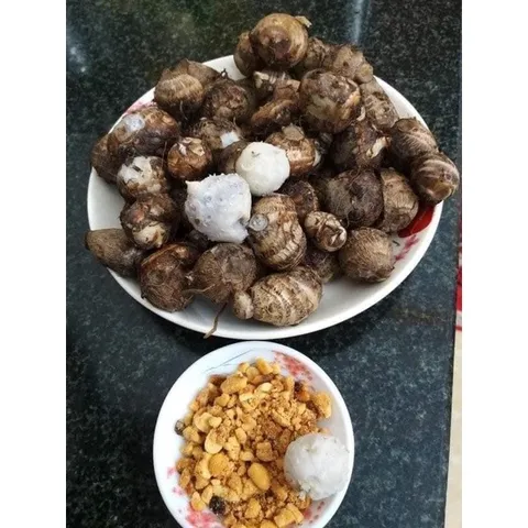 Khoai sọ loại ngon, bở và rất dẻo( đóng gói 1kg)