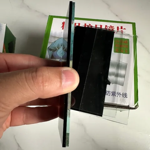 Mắt Kính Hàn Đen & Trắng Lắp Mo Hàn, Mặt Lạ Hàn - Kích Thước 108 x 50mm