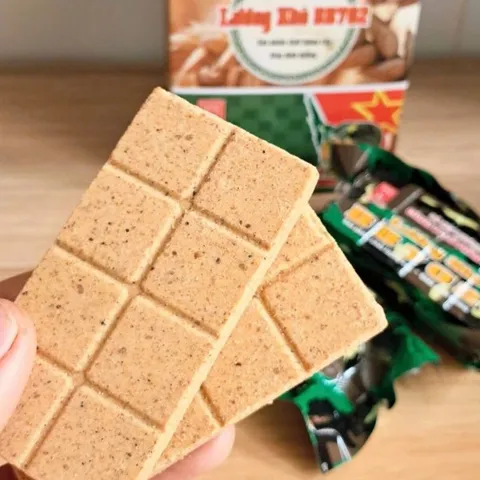 Lương Khô Bộ Binh BB702 , Lương Khô Quân Đội Vị Bùi Thơm,ít Ngọt ,Giàu Năng Lượng,Tiện Mang Theo
