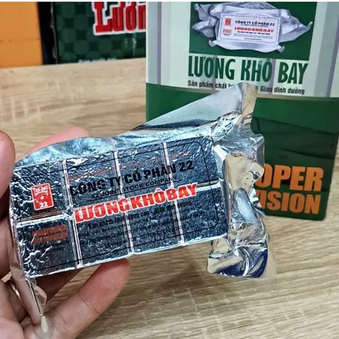 THÙNG 6 Hộp Lương Khô Bay 6 Kg, Lương Khô Thơm Ngon Cung Cấp Dinh Dưỡng