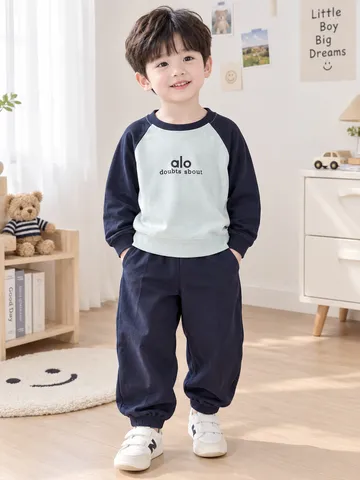 Bộ nỉ alo chữ thu đông ấm áp dày dặn giữ nhiệt cho bé trai size 20-30kg