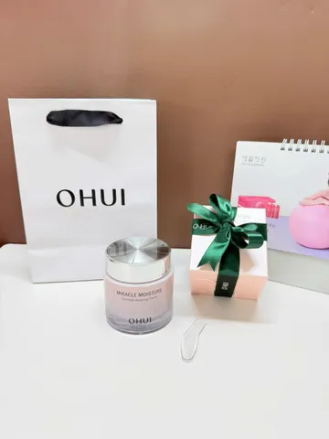 Kem dưỡng ẩm Ohui Miracle Moisture Ceramide Boosting Cream bản đặc biệt tăng dung tích 100ml 