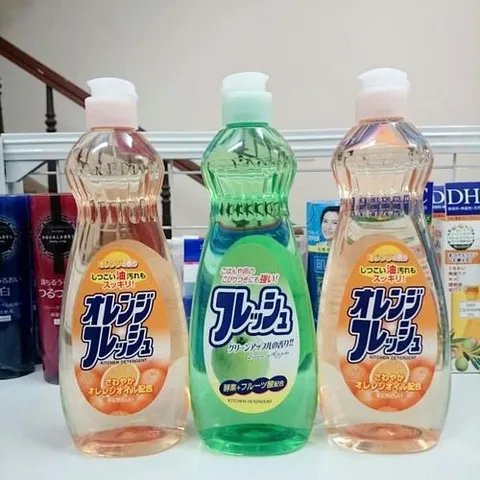 Chai nước rửa bát chén hương cam 600ml nội địa Nhật Bản