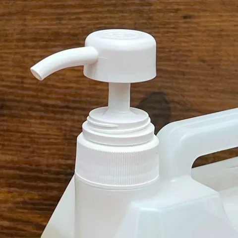 Nước rửa chén bát hương chanh , hương bưởi 2L dạng can lớn có vòi nhấn nội địa Nhật Bản - Kokubo