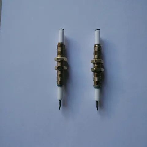 2 cọc sứ đánh lửa bếp gas âm đa năng
