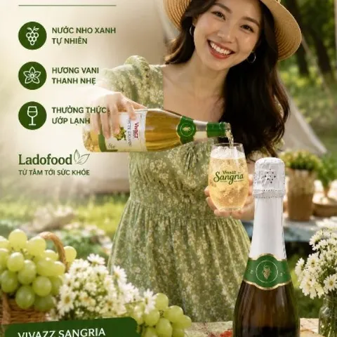 Nước Trái Cây Ladofoods - Nước Nho Xanh Có Ga Vivazz Chai 750mill