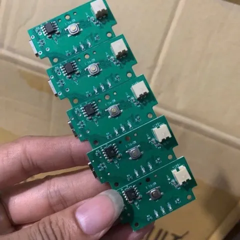 Mạch quạt M2 , bảng điều khiển mạch quạt M2 thay thế khi mạch bị hỏng , lỗi . 863848