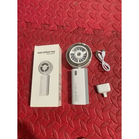 Quạt JM013 Full sương , siêu mạnh khủng khiếp , động cơ phản lực drone , pin 1800mah , gập để bàn , kẹp ô dù tiện lợi . 863853