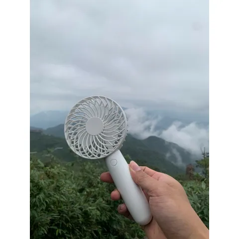 Quạt cầm tay M1 , siêu mạnh bá đạo , động cơ phản lực không chổi than, pin tháo rời tiện lợi 18650 , siêu bền , siêu mát