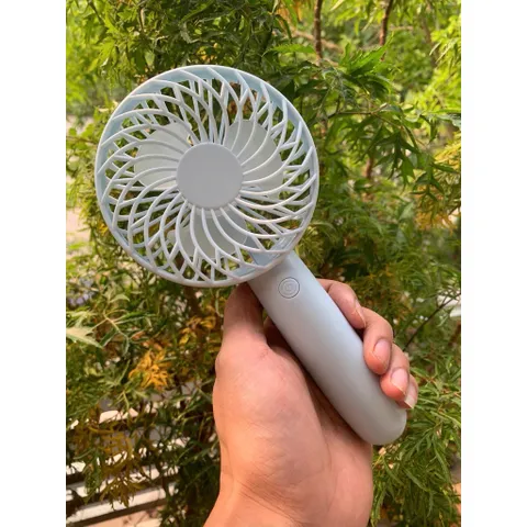 Quạt cầm tay M1 , siêu mạnh bá đạo , động cơ phản lực không chổi than, pin tháo rời tiện lợi 18650 , siêu bền , siêu mát