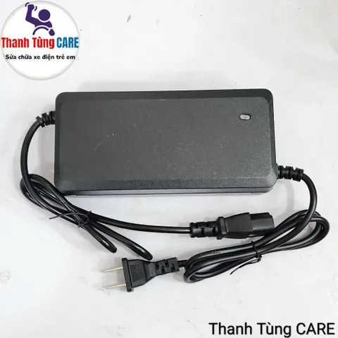 Sạc Bình Phun Thuốc 12V (loại tốt có quạt quạt nhiệt và Ngắt khi sạc đầy)