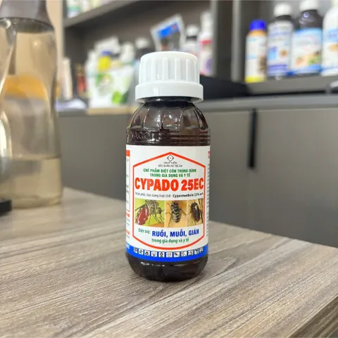 Cypado 25ec - Chế phẩm xử lý côn trùng ruồi, muỗi, kiến, gián... với 25% cypermethrin - 100ml, 1 lít