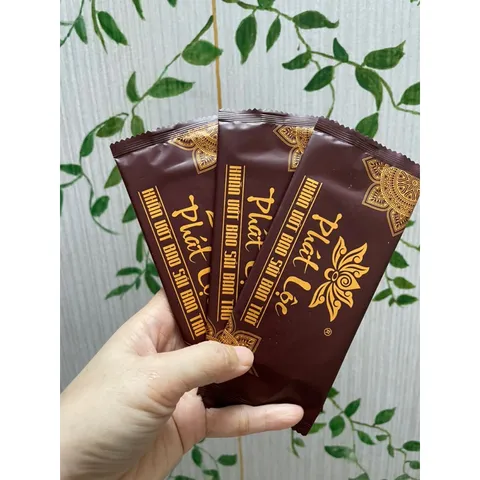 Hộp 20 khăn ướt hương trầm ngũ vị bao sái ban thờ Phát Lộc LAU DỌN BÀN THỜ