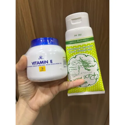 Combo Kem dưỡng ẩm vitamin E và Sữa rửa mặt Rice Milk Thái Lan