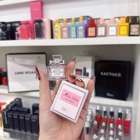 (𝙢𝙞𝙣𝙞 𝙖𝙪𝙩𝙝) Nước hoa Mini 𝙨𝙖𝙡𝙚