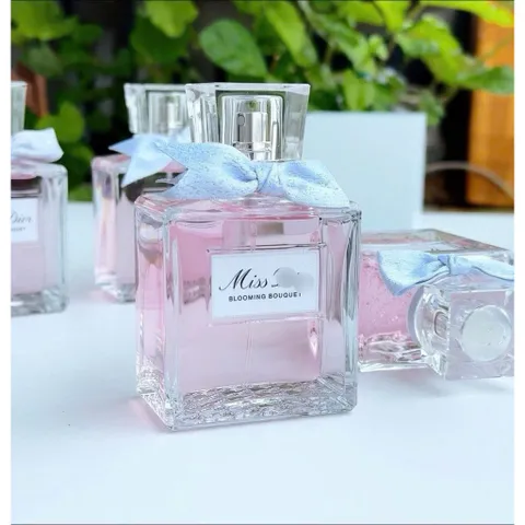 (New 2025) 💗 Nước hoa MISS ESSENCE 💗- một bản giao hưởng hương thơm của tự do & nữ tính tự tin.
