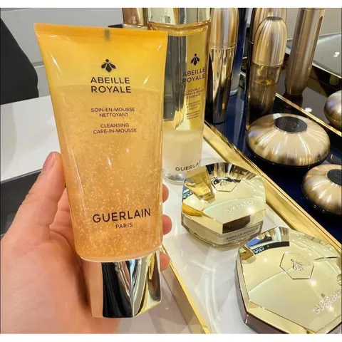 💋 Sữa Rửa Mặt Guerlain Abeille Royale Cleansing Care-In-Mousse Face Wash & Cleanser 𝟏𝟕𝟓ml 💋