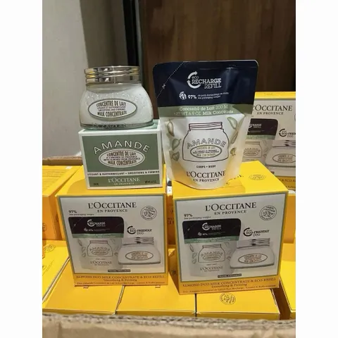 Set 𝟏 hũ 𝟐𝟎𝟎ml + 𝟏 túi refill 𝟐𝟎𝟎ml