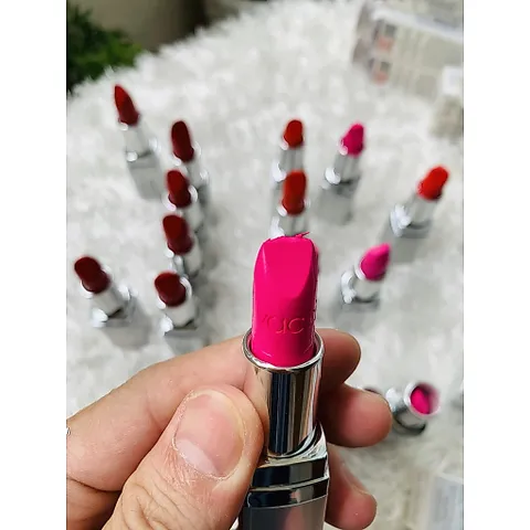 Thanh Lý  SON LÌ VACCI CAO CẤP LÂU PHAI - VACCI LIPSTICK MATTE ( hàng LỖI , Đổ mồ hôi  )
