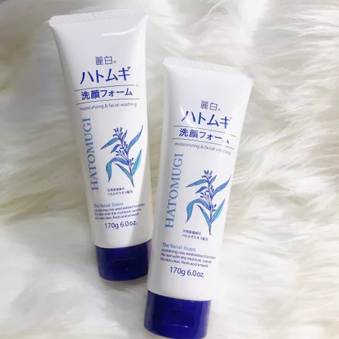 Date 2028 Sữa rửa mặt trắng sáng da cấp ẩm cho da mềm mịn hạt ý dĩ 130g nội địa Nhật Bản - Kokubo 868810