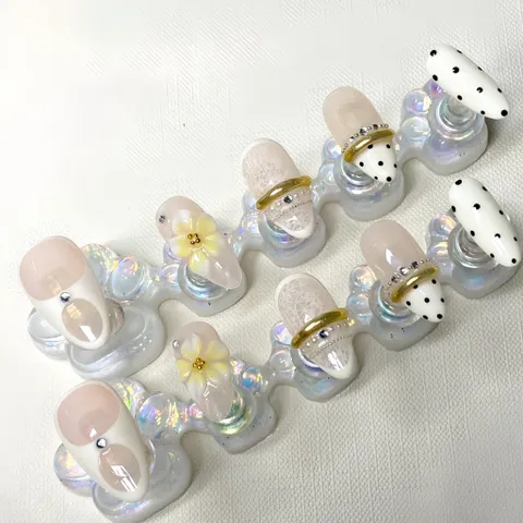 64. Nailbox hoạ tiết mùa hè - Móng giả phù hợp đi biển