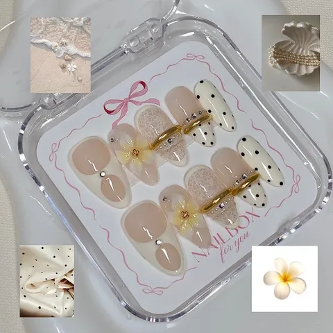 64. Nailbox hoạ tiết mùa hè - Móng giả phù hợp đi biển