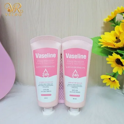 Kem Dưỡng Da Tay Và Móng Vaseline Deep Moisture 60ml