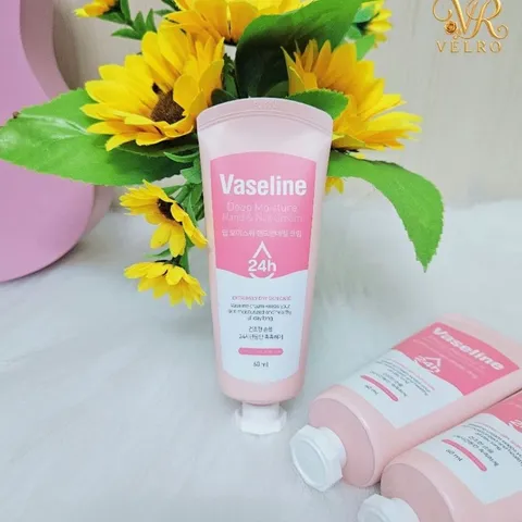 Kem Dưỡng Da Tay Và Móng Vaseline Deep Moisture 60ml