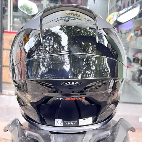 Nón Bảo Hiểm Fullface KYT TT-Revo Đen Bóng Chính Hãng – Form Nhỏ Ôm Đầu, Thiết Kế Thể Thao