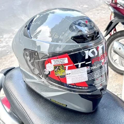 Nón Bảo Hiểm Fullface KYT TT-Revo Màu Xi măng Bóng Chính Hãng – Form Nhỏ Ôm Đầu, Thiết Kế Thể Thao