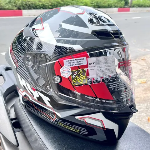 Nón Bảo Hiểm Fullface KYT TT-Revo Tem Speeding Grey Chính Hãng – Form Nhỏ Ôm Đầu, Thiết Kế Thể Thao