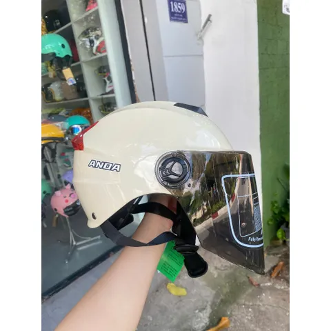 Nón bảo hiểm nửa đầu Anda màu sữa bóng kính dài che cằm siêu đẹp