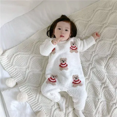 Hàng QC - Bodysuit lông cừu ấm áp dày dặn họa tiết gấu chim cánh cụt cute đáng yêu mùa đông cho bé