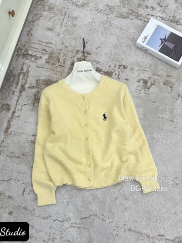 Áo khoác len nữ tay dài nút đồng thêu ngựa