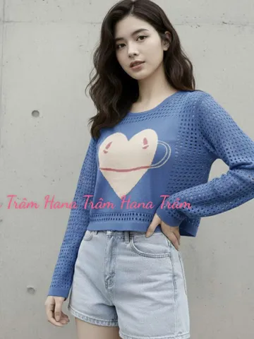 Áo len nữ kiểu lỗ croptop tay dài hình trái tim