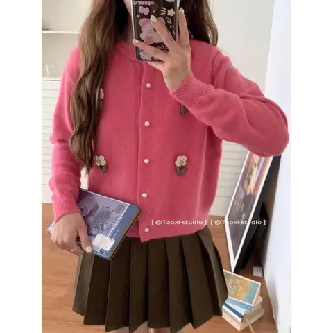 Áo khoác len cardigan nữ thêu hoa nút ngọc dài tay