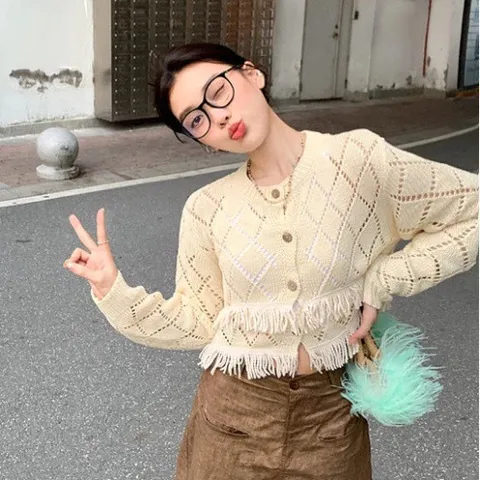 Áo khoác len cardigan nữ dáng ngắn 4 nút phối tua rua