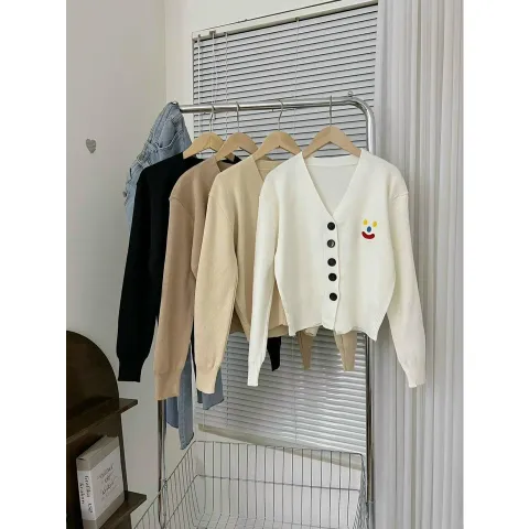 Áo khoác len cardigan nữ tay dài 5 nút mặt cười
