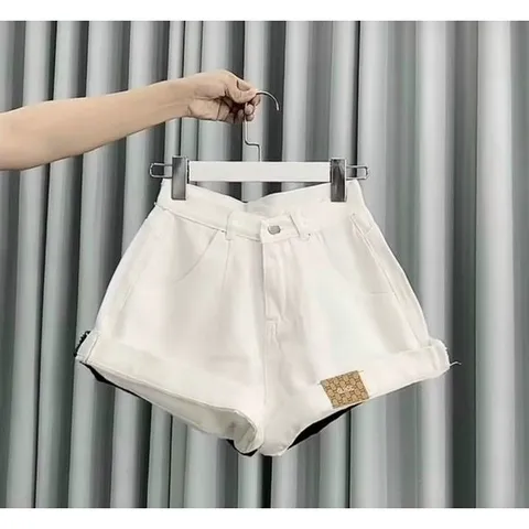 Quần Sọt Jean Nữ Mẫu Trơn Lật Lai Đính Logo Siêu Cute