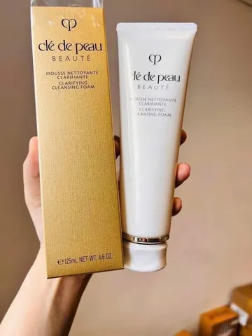 Sửa rửa mặt Cle De Peau Beauté Clarifying Cleansing Foam làm sạch sâu cho da khô 125ml 