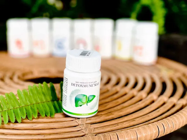 Thực phẩm chức năng giải độc gan Detoxmune Max giúp mát gan, giải độc gan tự nhiên, thải độc rượu bia thuốc lá 30 viên/ lọ