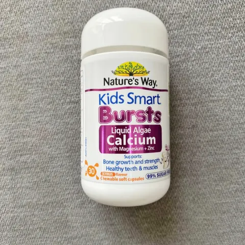 Viên nhai Calci tảo biển đỏ Nature's Way Kids Smart Bursts Liquid Algae Calcium with Magnesium + Zinc |30 viên| dành cho trẻ từ 6 tháng - 11 tuổi