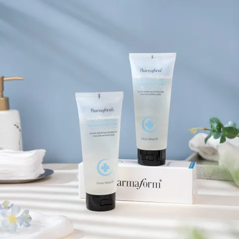 Gel rửa mặt Pharmaform Sebo Clarifying Facial Cleanser dịu nhẹ,loại bỏ cặn bẩn, bã nhờn tích tụ trên bề mặt da